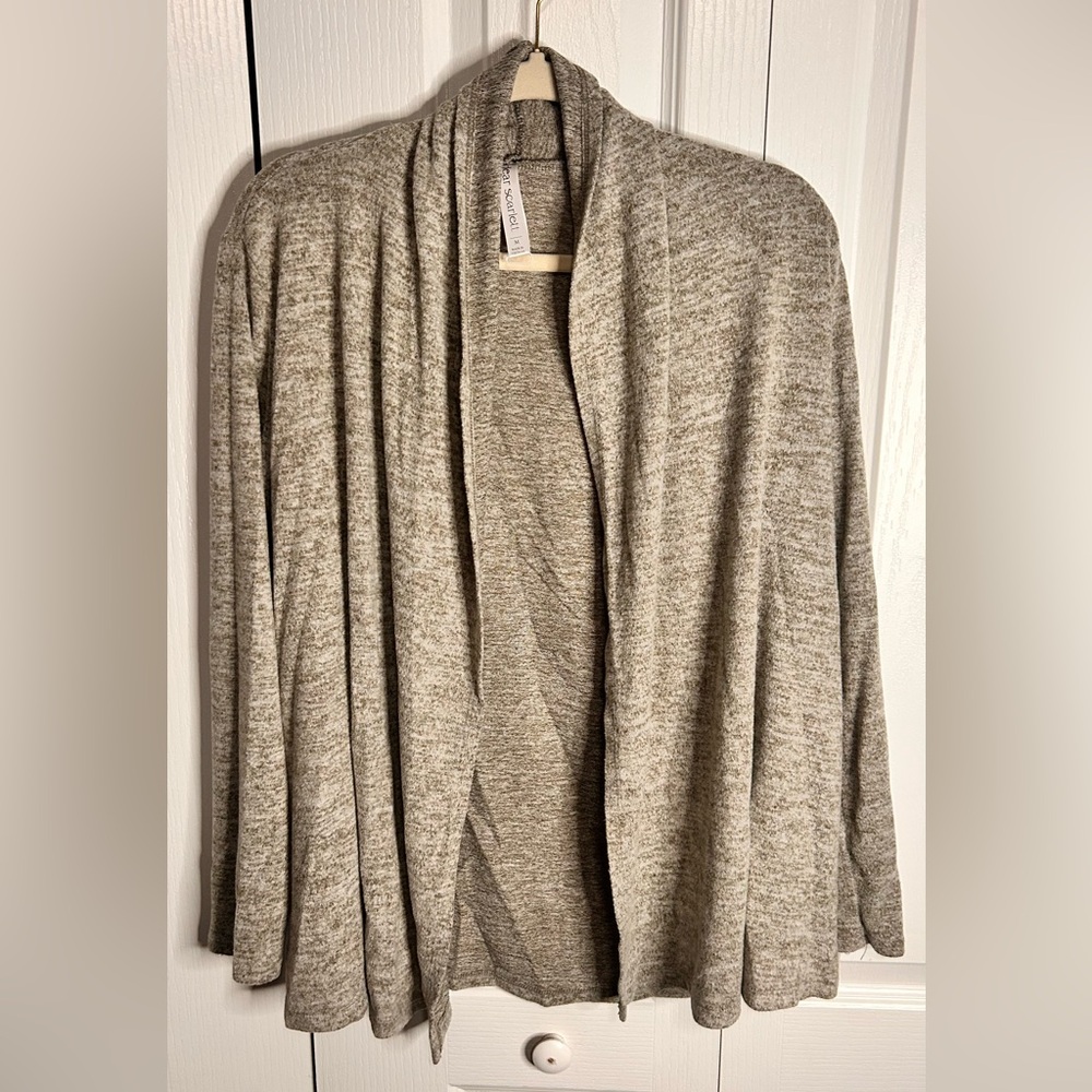 Dear Scarlett Light Gray Open Front Women's Cardigan Sweater Size Medium Pockets